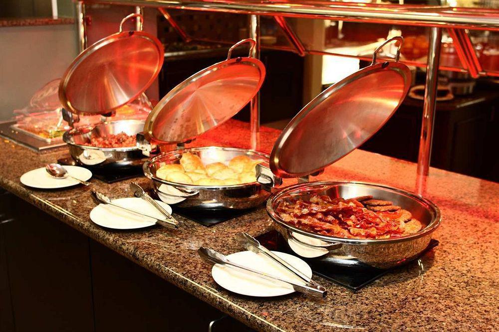 Hilton Garden Inn Winston-Salem/Hanes Mall Restaurant photo