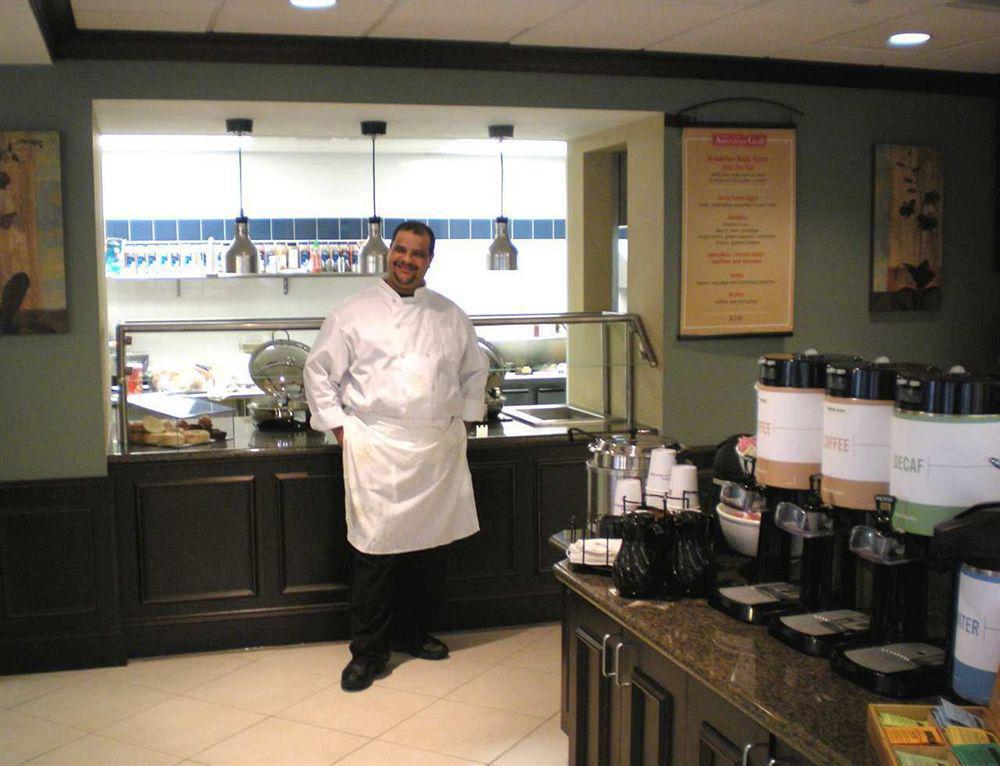 Hilton Garden Inn Winston-Salem/Hanes Mall Restaurant photo