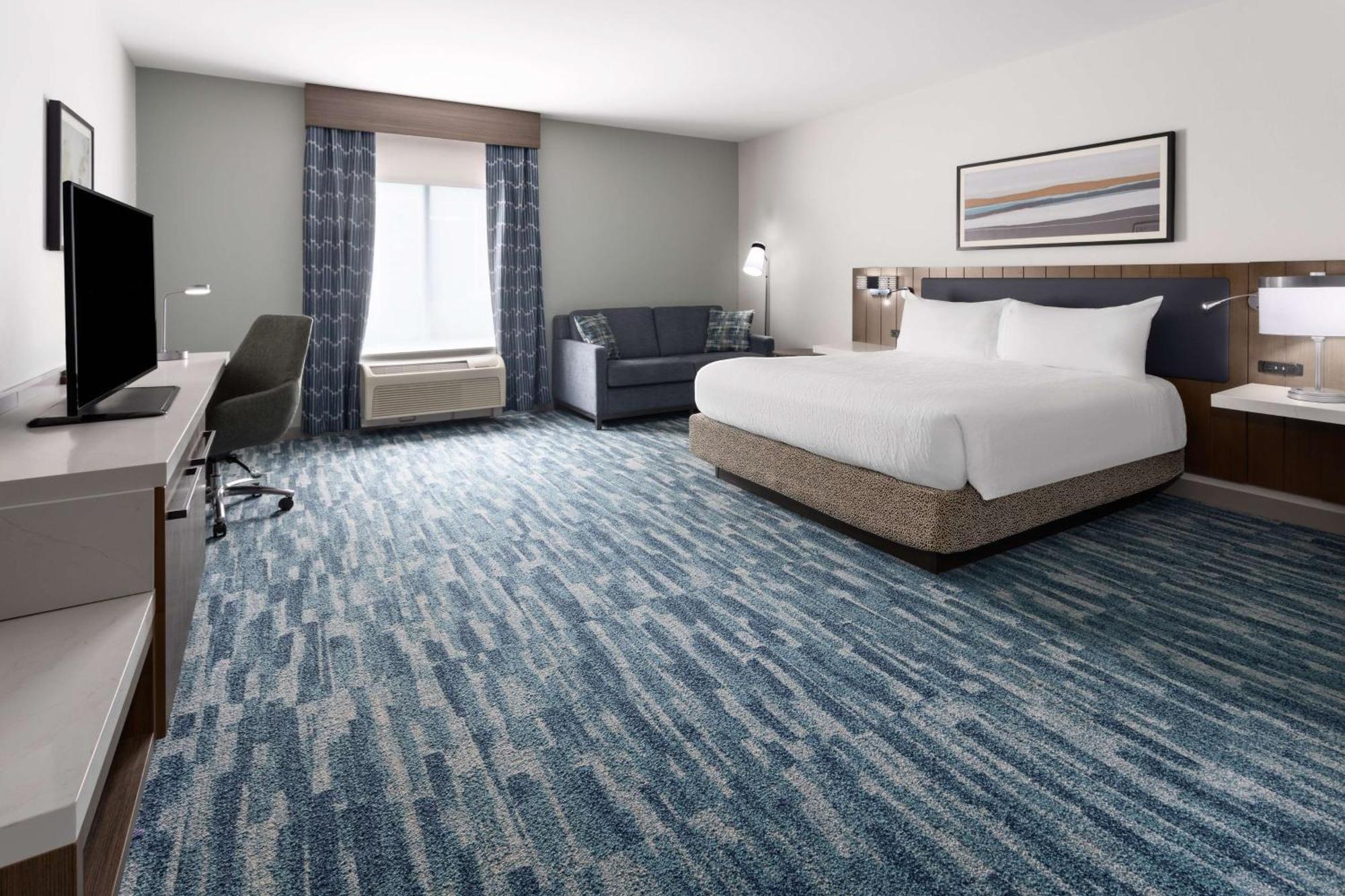 Hilton Garden Inn Winston-Salem/Hanes Mall Exterior photo