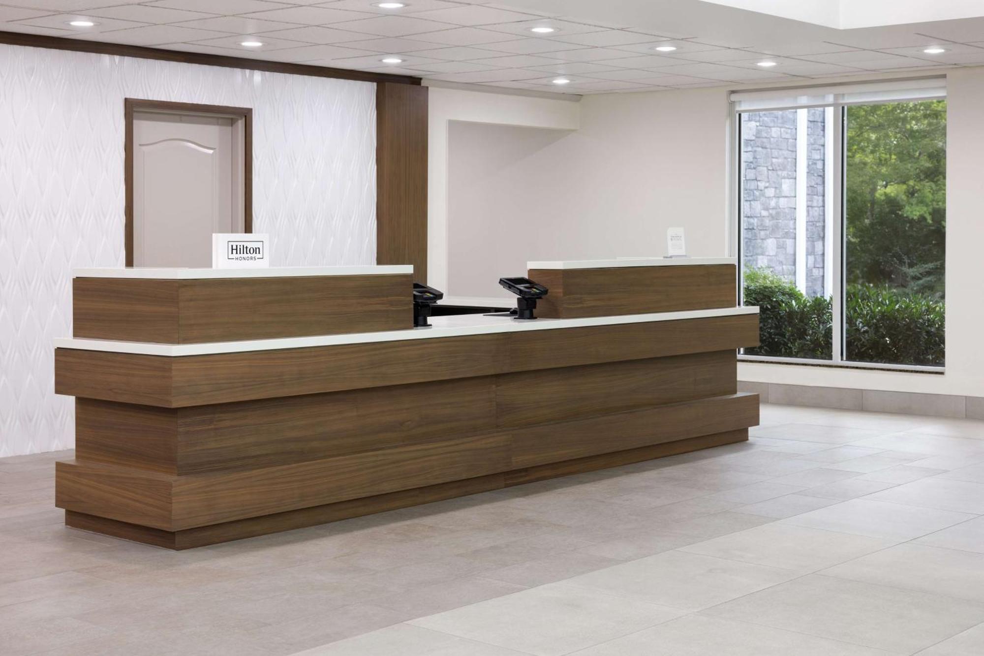 Hilton Garden Inn Winston-Salem/Hanes Mall Exterior photo