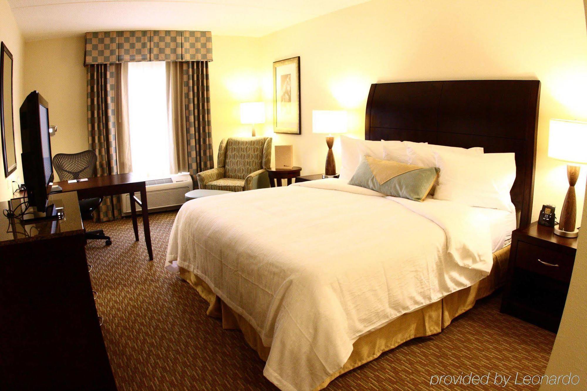 Hilton Garden Inn Winston-Salem/Hanes Mall Room photo